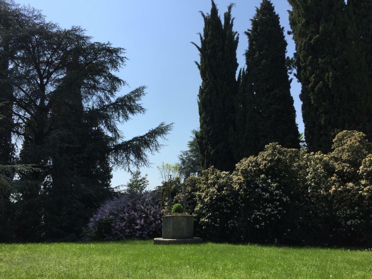 B&B La Villa Mediterranea Passirano Bagian luar foto